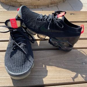 Nike Air VaporMax Flyknit 3
Black Snakeskin size 10
